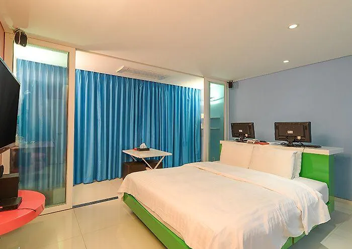 Hotel Life Style S 2*