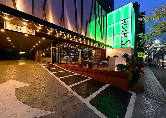 Hotel Life Style S 2*