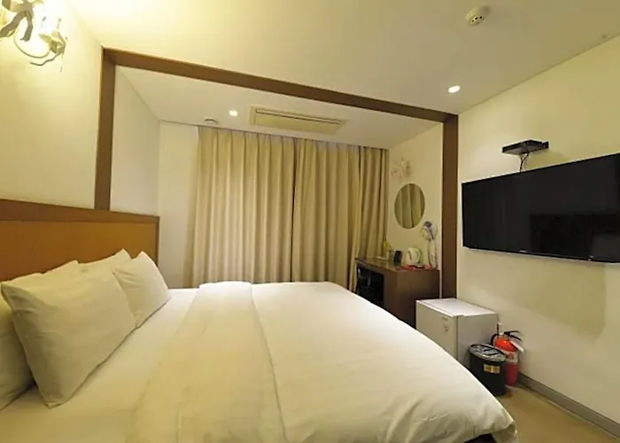Hotel Life Style S 2*